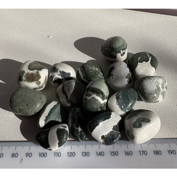 Green Sardonyx tumbled stone CC694