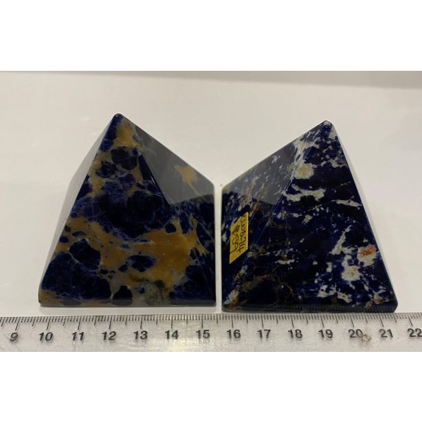 Sodalite Pyramid CW275