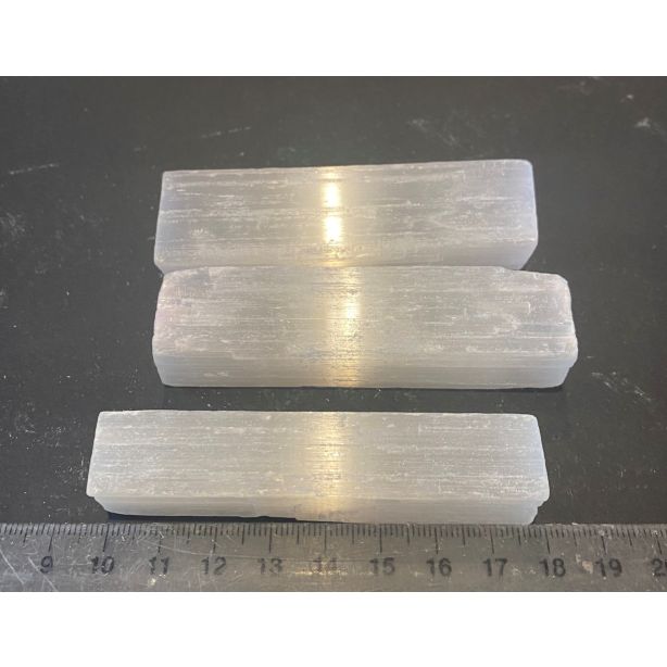 Selenite Pieces CW437