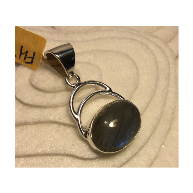 Labradorite pendant FH72
