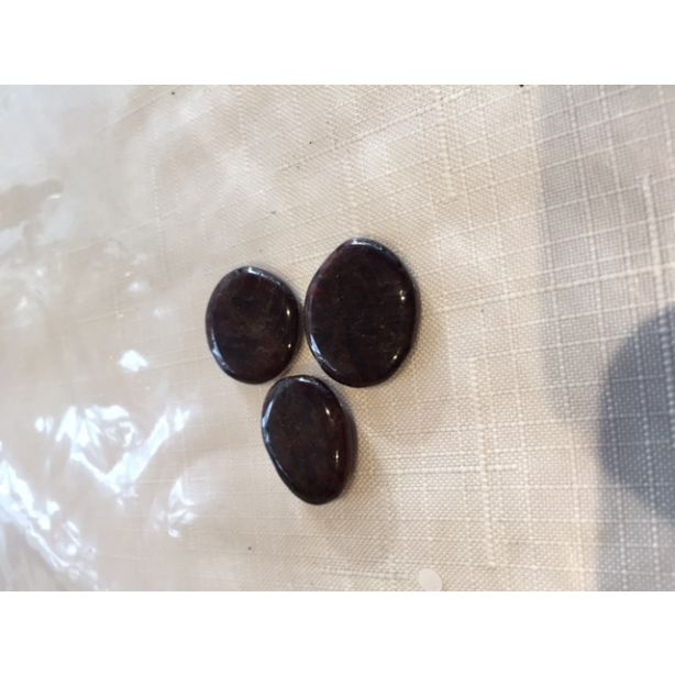 Garnet  Tumble Flat stone Q090