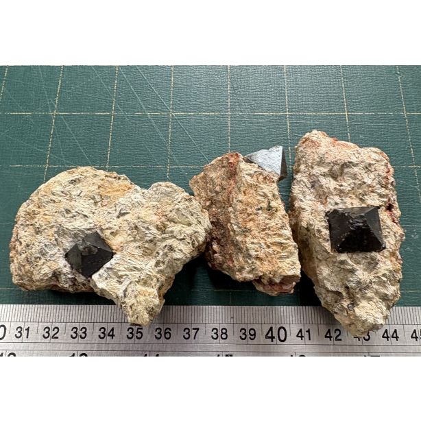 Magnetite in Matrix GT514