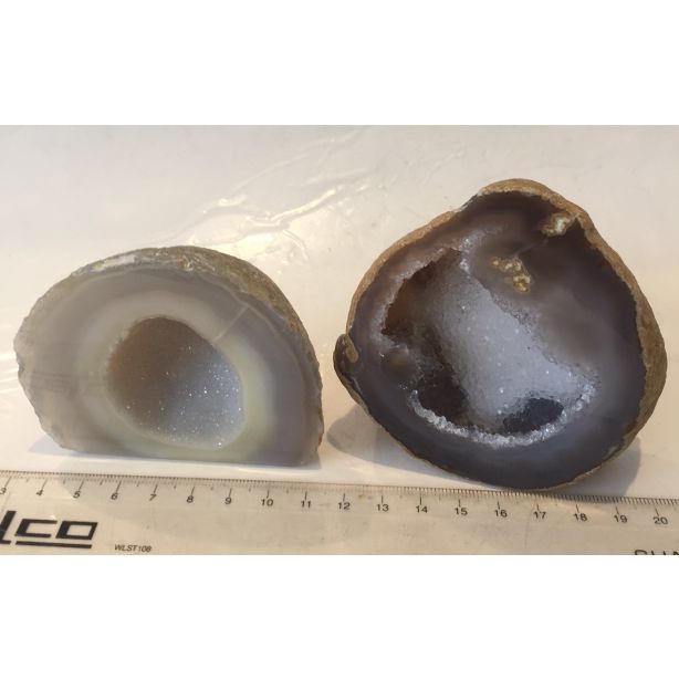 Natural Agate Geode KK532