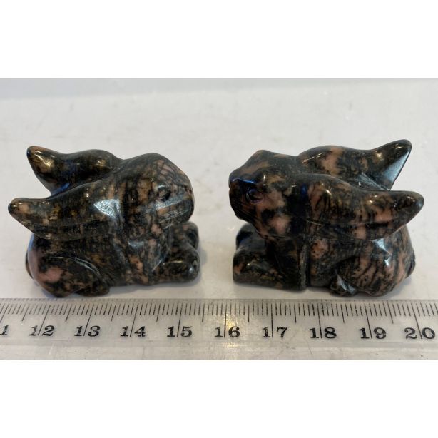Rhodonite Rabbit MBE856