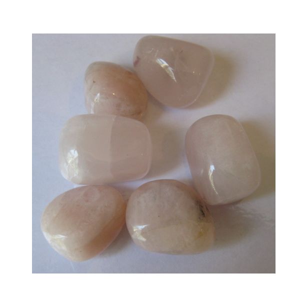 Petalite Pink Tumbled CC132