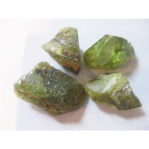 Sphene peices