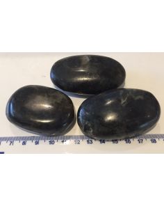 iolite tumbled stone