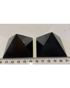 Shungite  Pyramid KK968