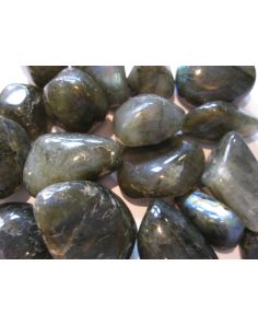 labradorite tumbled stone