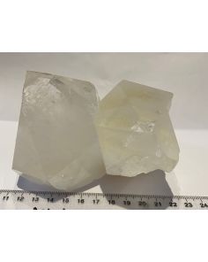 Clear Quartz Twin MBE681