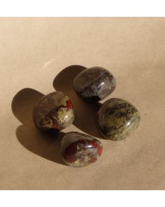 Dragons Blood Tumble Stone Q365